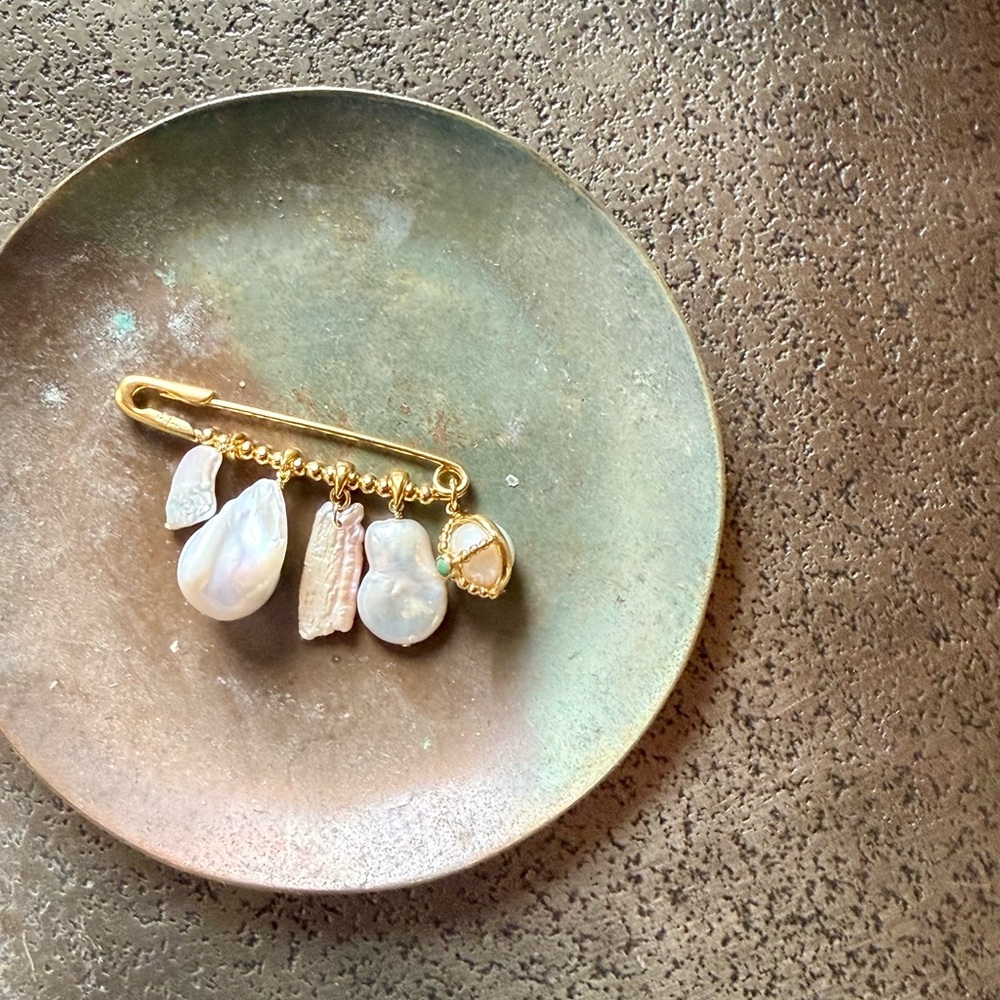 NEW!! Chan Luu Charlotte Brooch Pearl
